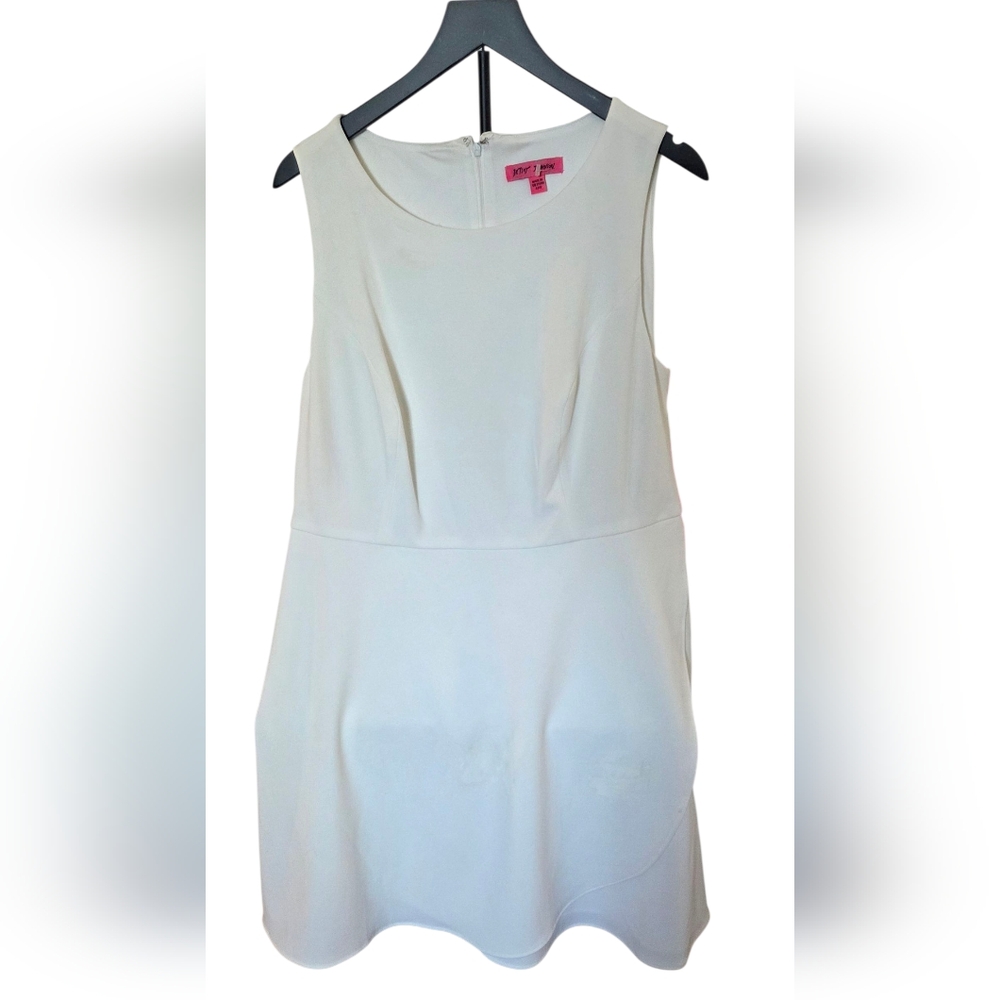 Betsy Johnson Sleeveless Dress